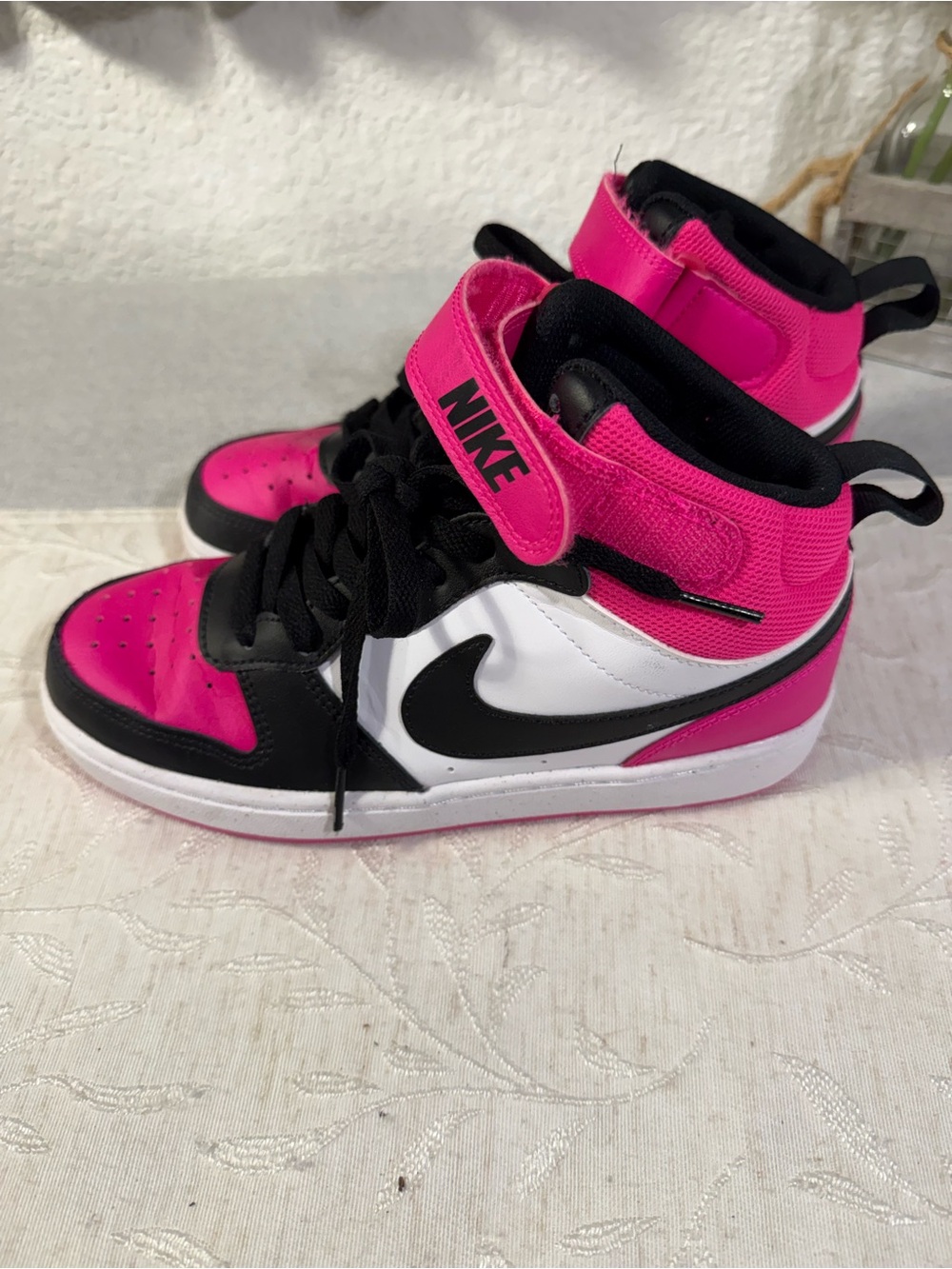 Big Girls Court Borough Mid 2 Stay-Put Closure Casual Sneakers Youth Size 5 - Picture 2 of 11
